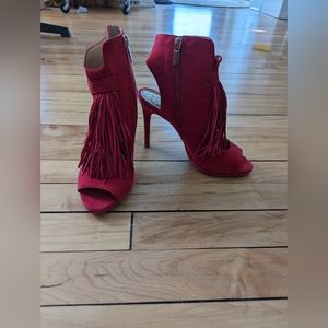 Vince Camuto Abigalla friend bootie